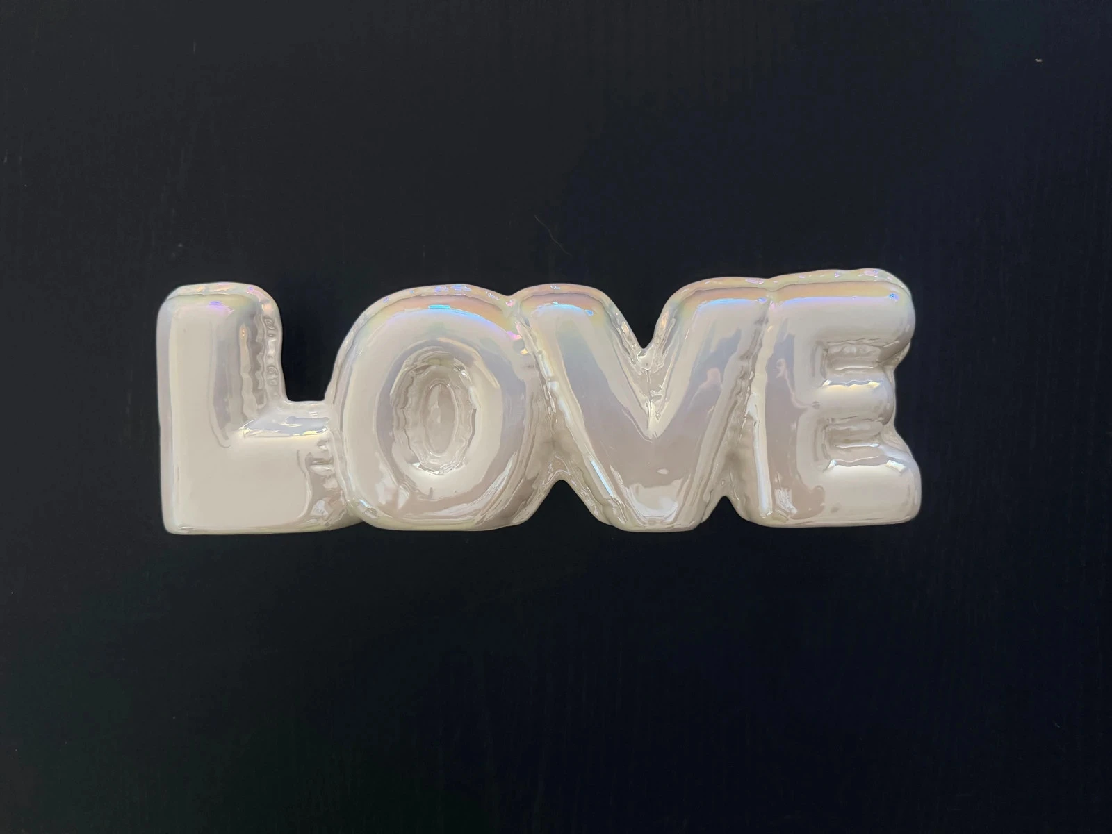 Stenen beeldje “Love” 🤍